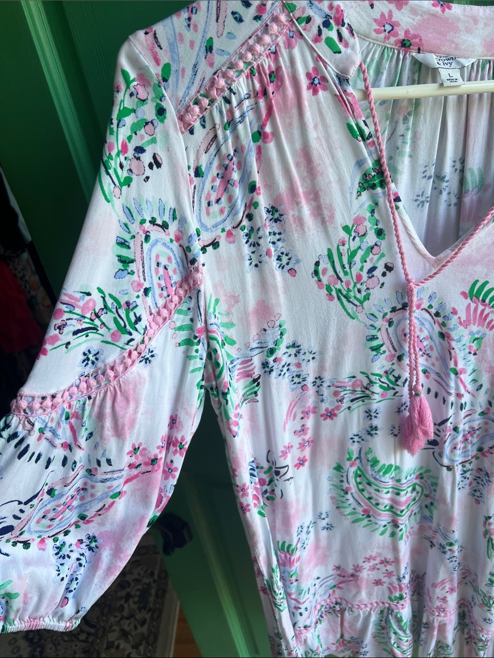crown & ivy pastel floral boho knee length dress pink & Green size Large
